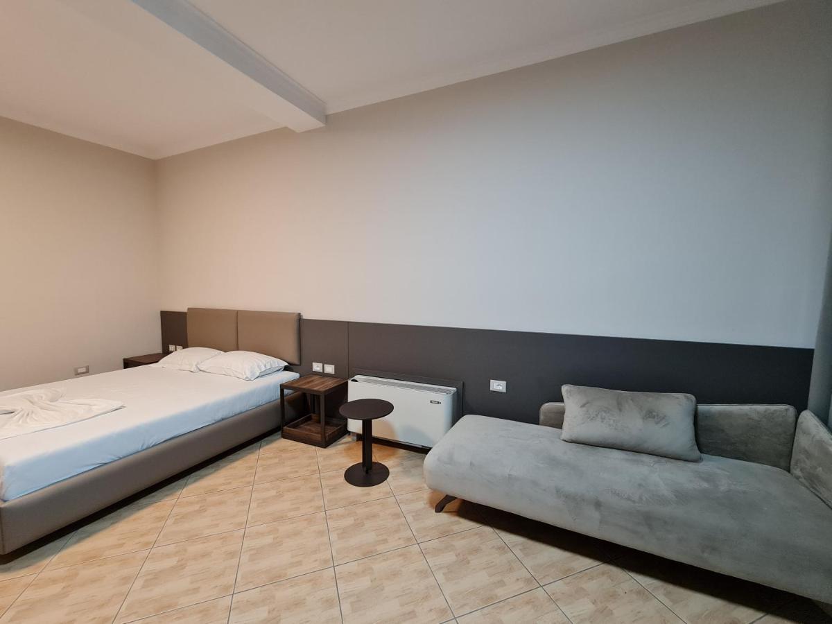 Regina Garden Vlorë Εξωτερικό φωτογραφία
