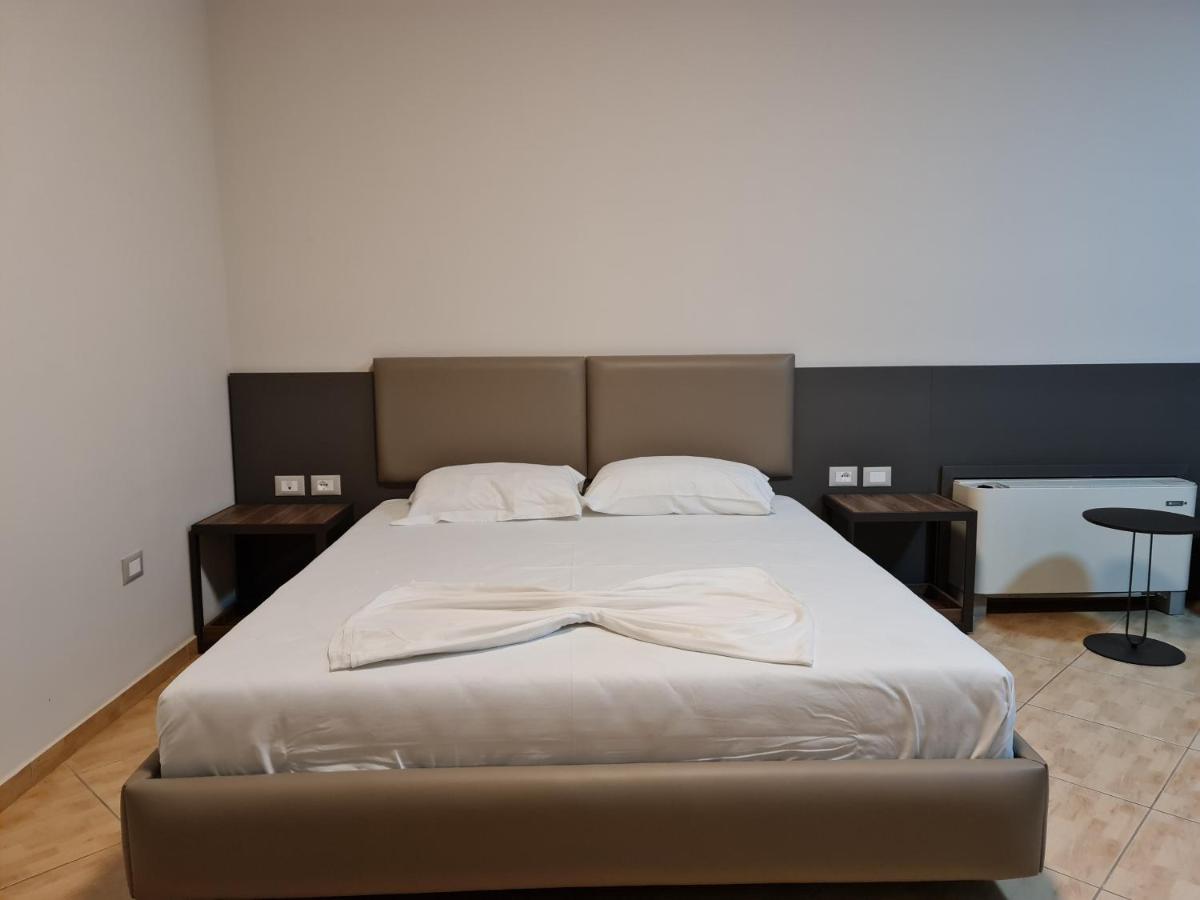 Regina Garden Vlorë Εξωτερικό φωτογραφία
