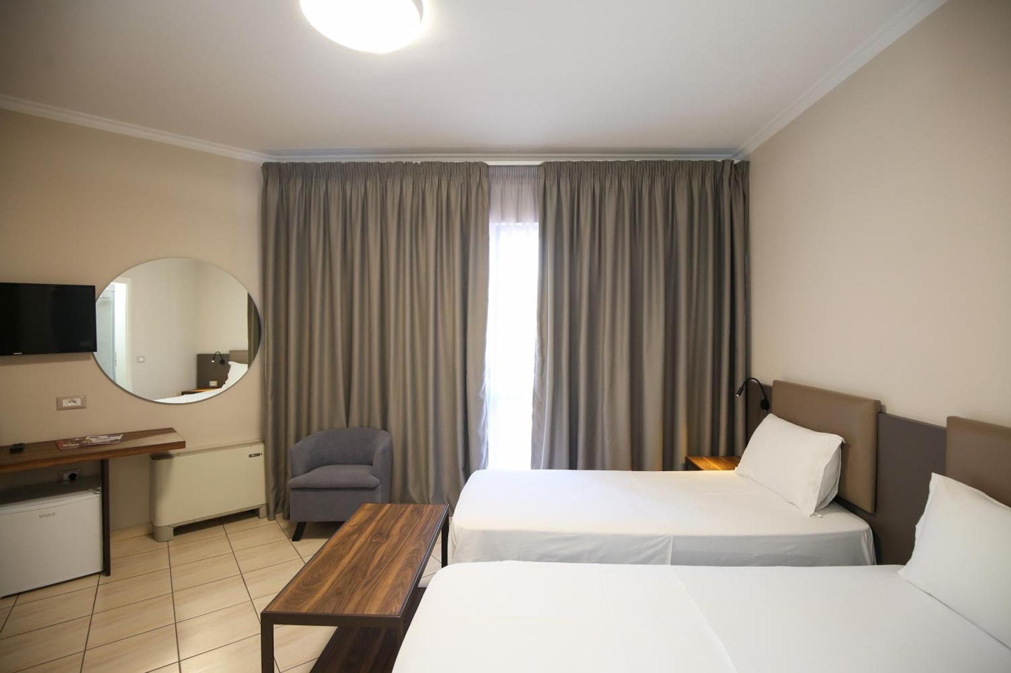 Regina Garden Vlorë Εξωτερικό φωτογραφία